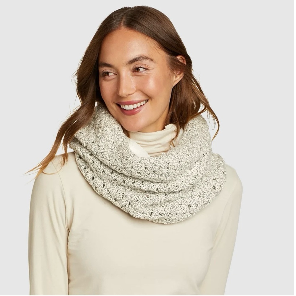 NWT. Eddie Bauer Bellingham ivory fleece cowl scarf